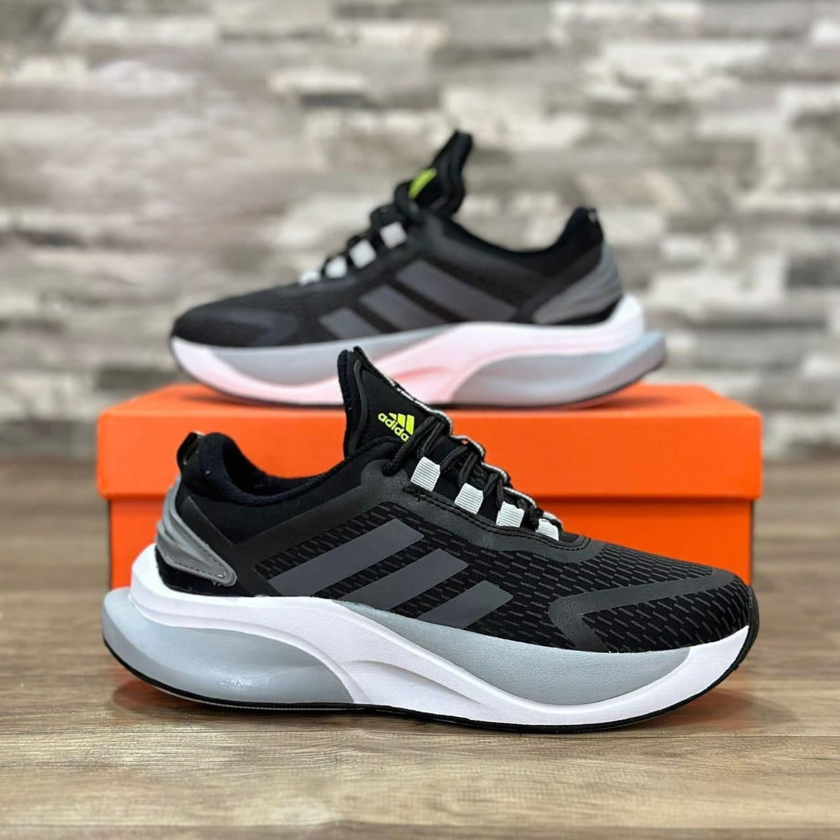 Tenis Adidas Bounce Masculino - Running con Tecnología de Amortiguación y Suela Flexible