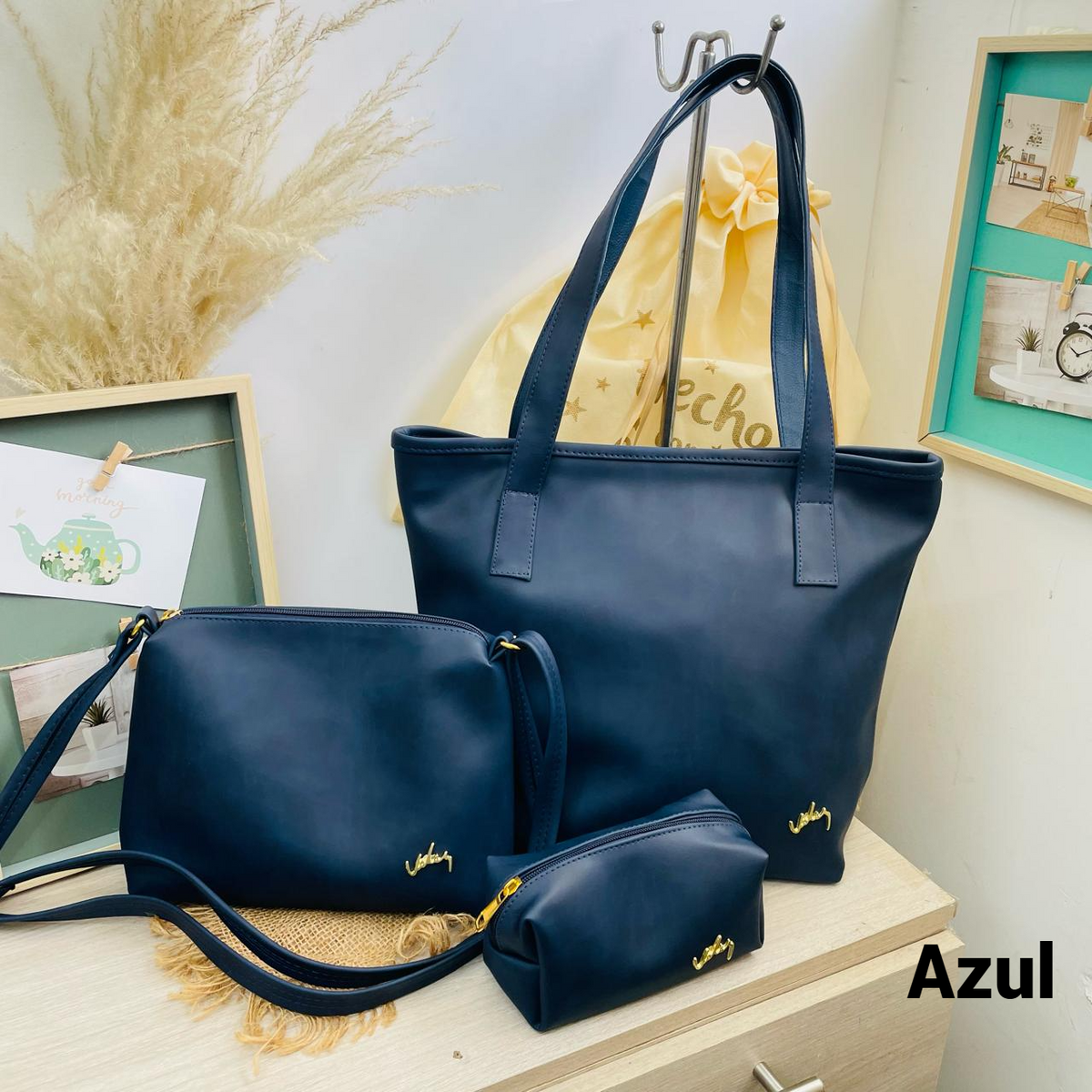Trío Dacota Cuero Femenino Safari - Bolso de Mano, Carriel y Cosmetiquera