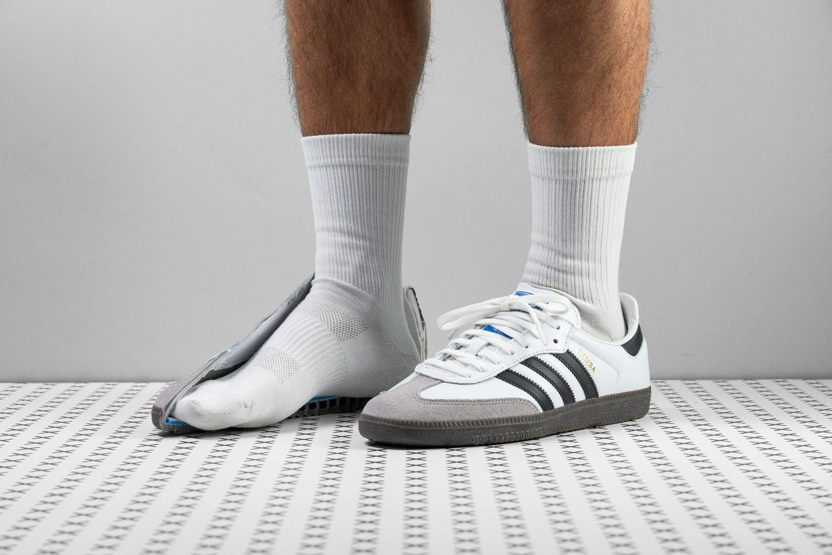 ZAPATILLA ADIDAS SAMBA, Estilo Urbano Atemporal - Unisex Blanco y Negro